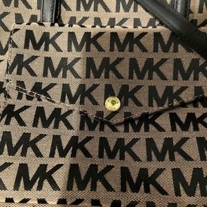 New Michael Kors purse